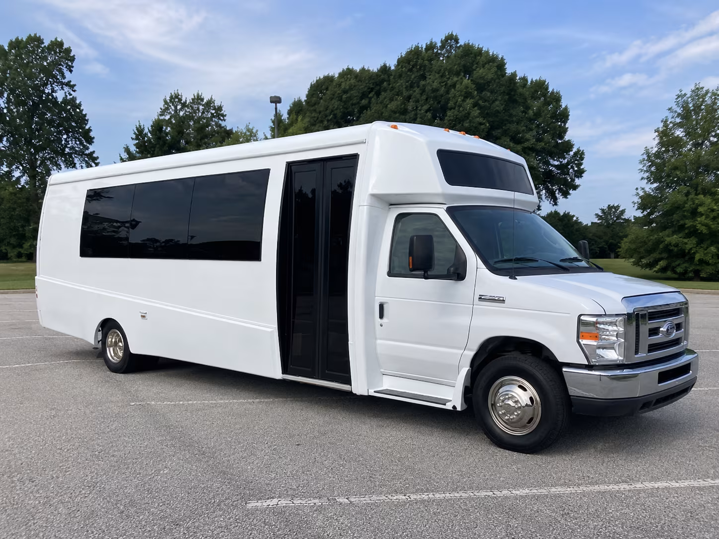 anaheim 18 passenger party bus