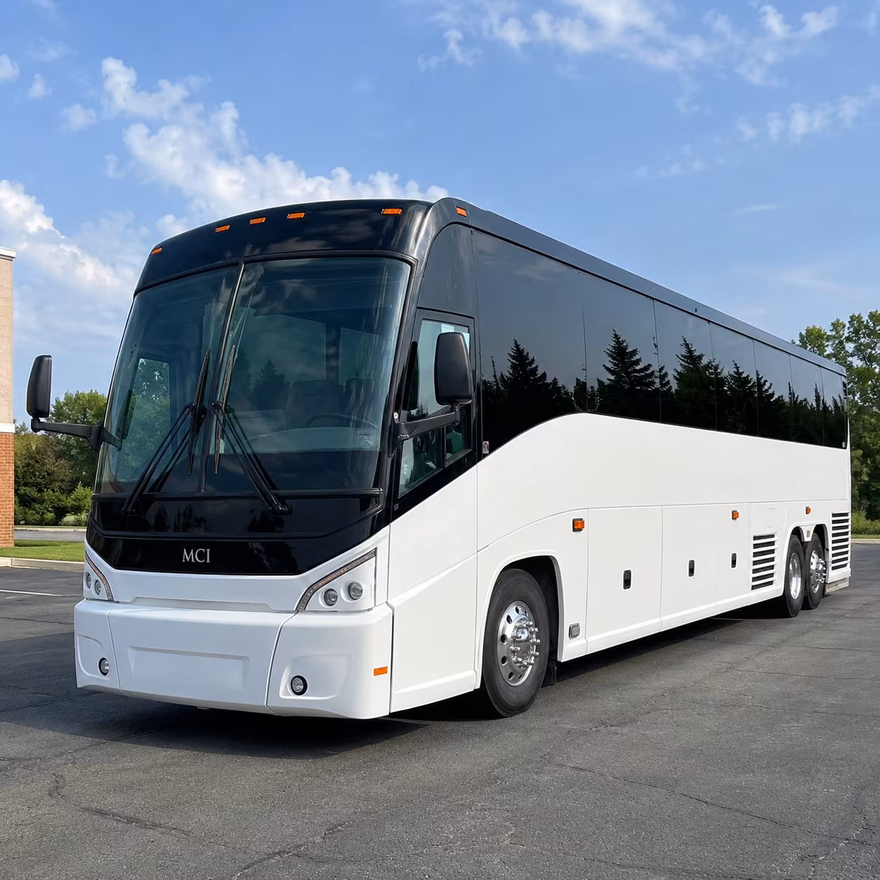 employee shuttle buses that beat the i 5 and sr 91 every morning